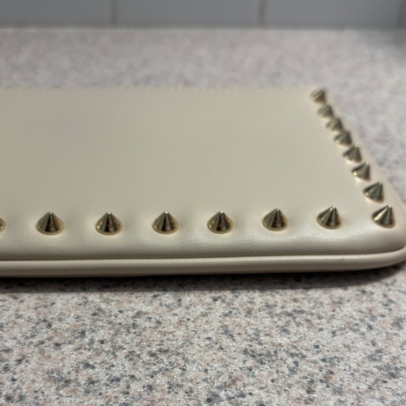 Express Beige Wristlet with Gold Accents - Picture 7 of 8